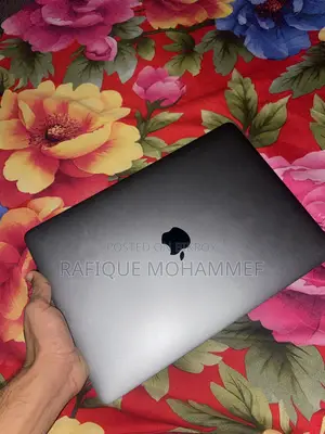 Laptop Apple MacBook Pro 2017 8GB Intel Core i5 SSD 256GB