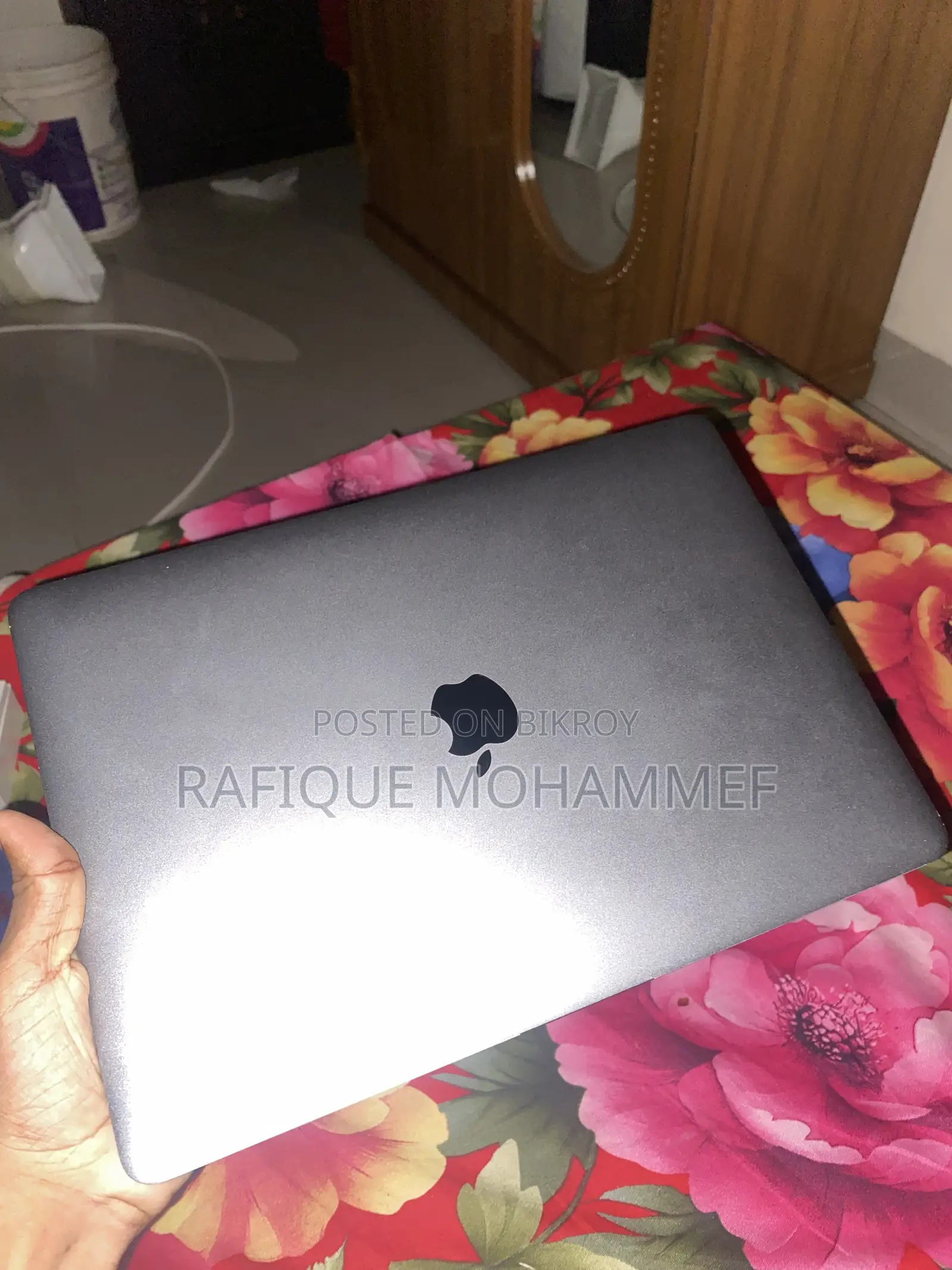 Laptop Apple MacBook Pro 2017 8GB Intel Core i5 SSD 256GB