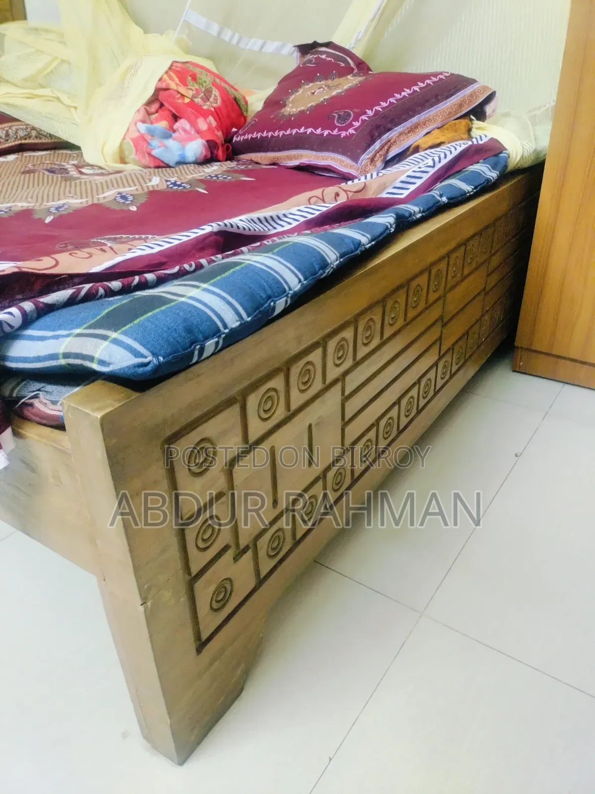 ৫ ফুট বাই ৭ ফিট সেগুন কাঠের খাট