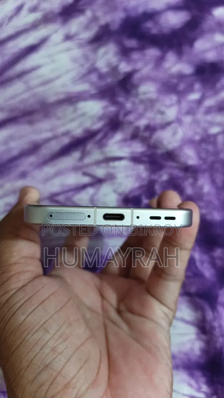 অপ্পো ফাইন্ড এক্স৮ ২৫৬ জিবি হোয়াইট