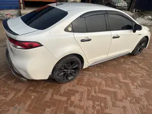 Toyota Corolla 2019 Pearl
