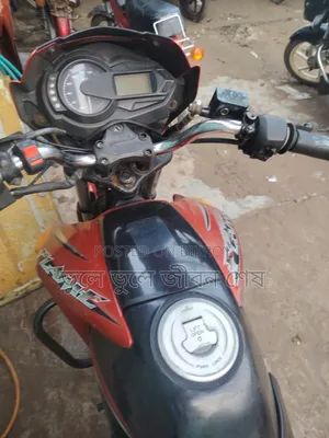 টিভিএস ২০১০ লাল