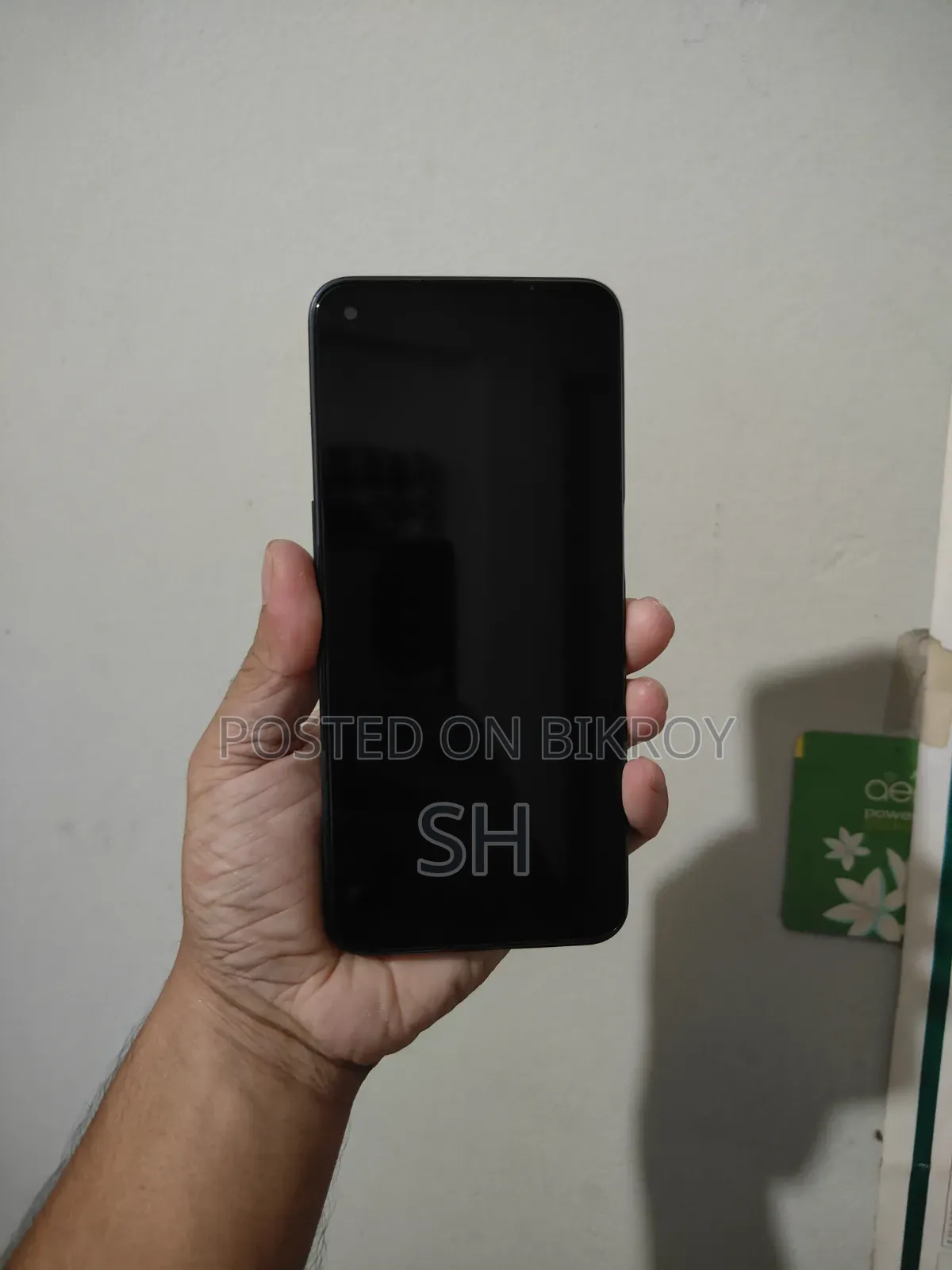 রিয়েলমি ৮ ৫জি ১২৮ জিবি ব্ল্যাক