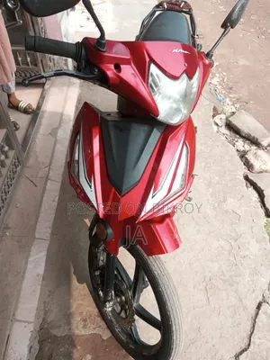 এইচ পাওয়ার ১২৫ ২০১৭ লাল