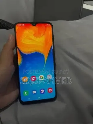 স্যামসাং গ্যালাক্সি এ২০ ৩২ জিবি কালো