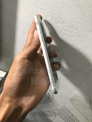 Apple iPhone 7 128 GB Silver