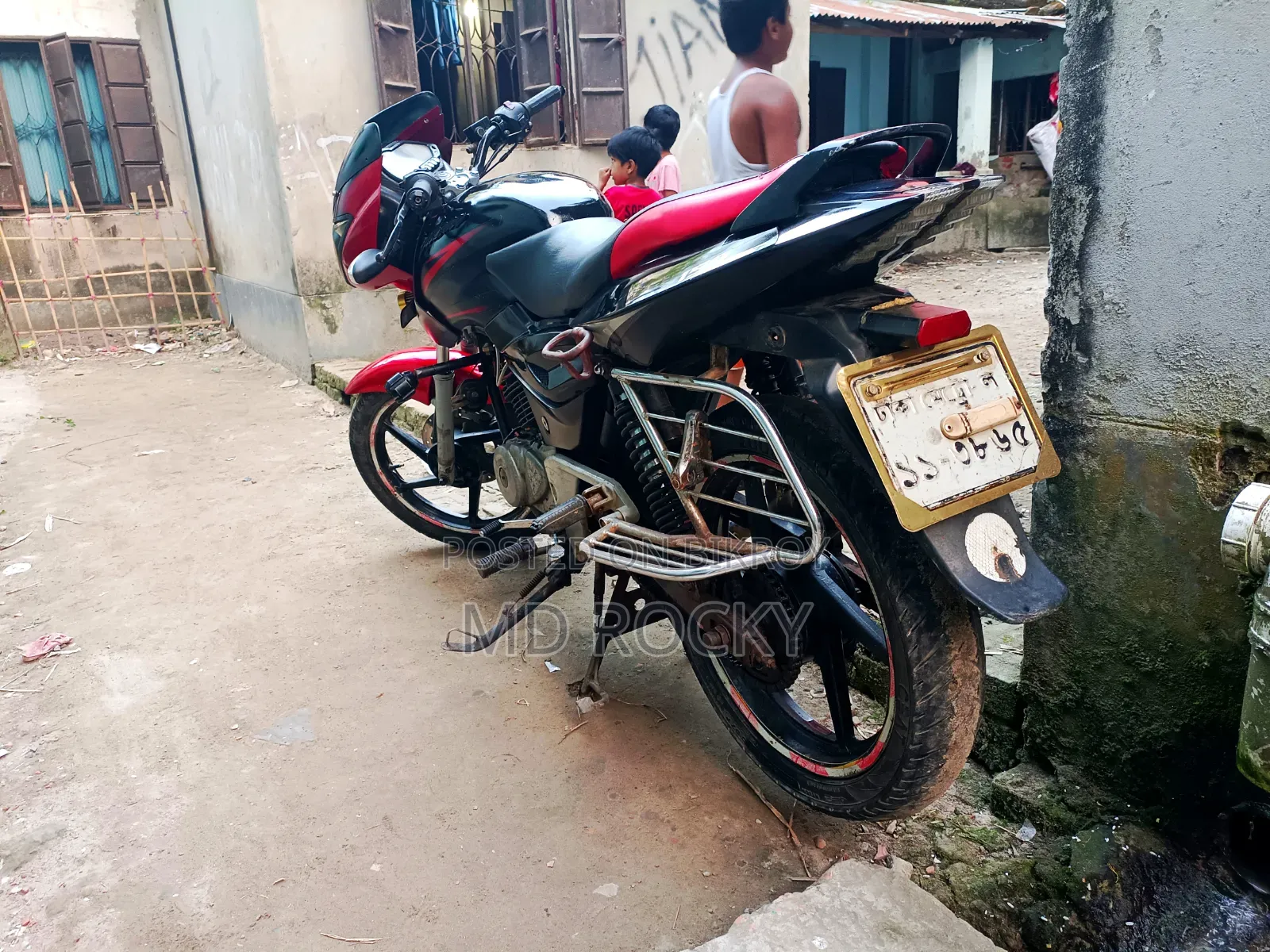 Bajaj Pulsar 150 2011 Red