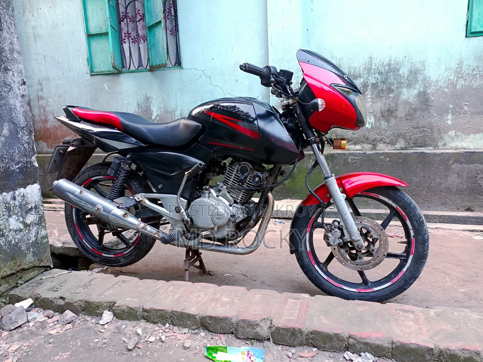 Bajaj Pulsar 150 2011 Red