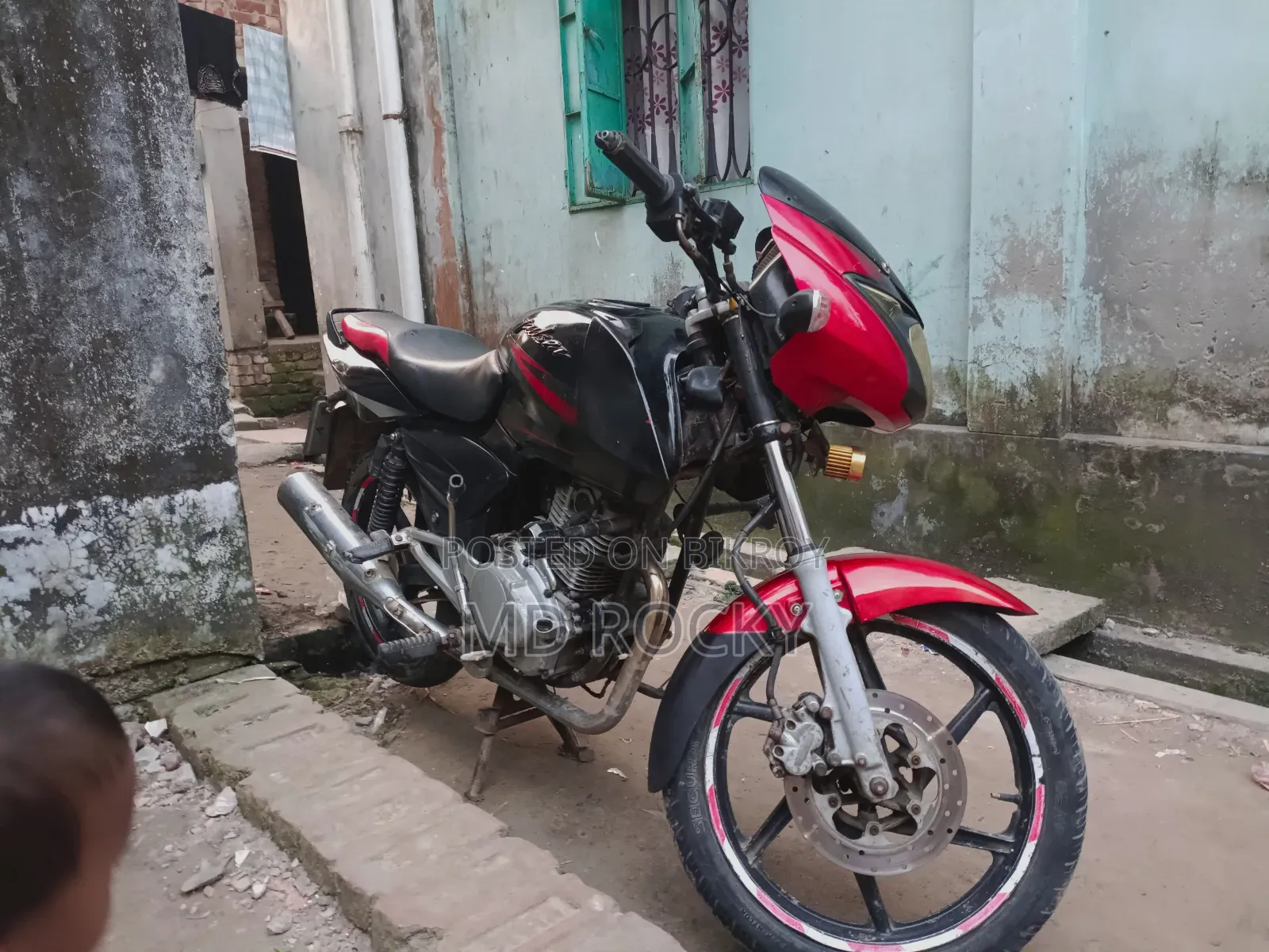 Bajaj Pulsar 150 2011 Red