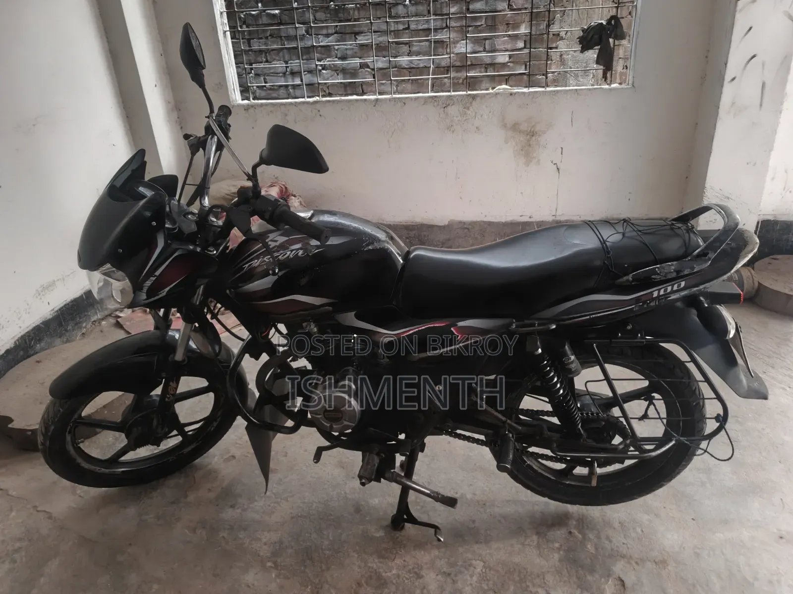 Bajaj Discover 100 2012 Black