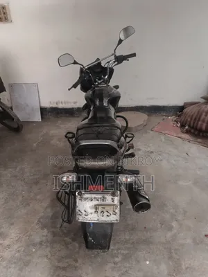 Bajaj Discover 100 2012 Black