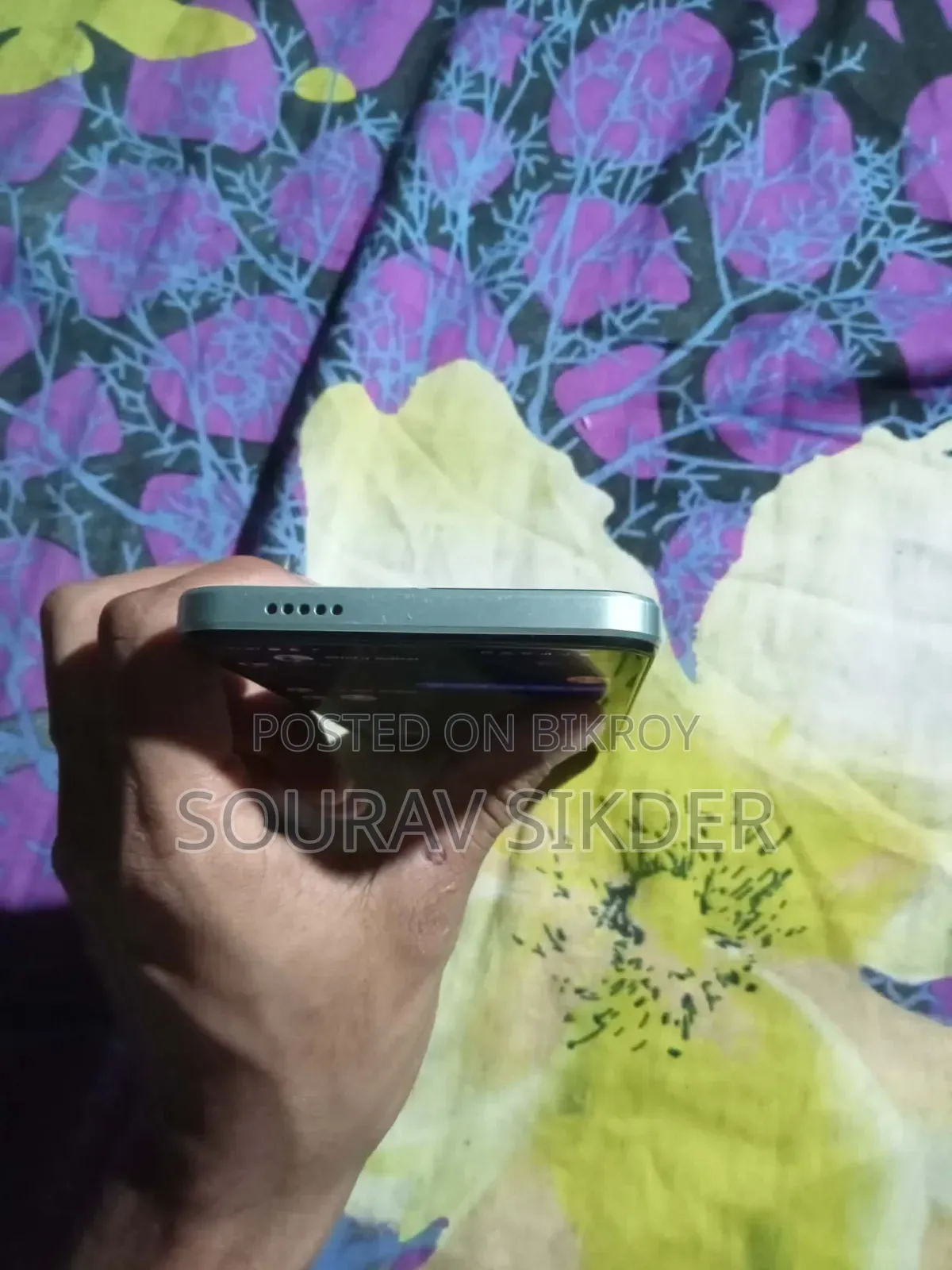 Vivo Y18 ১২৮ জিবি হোয়াইট