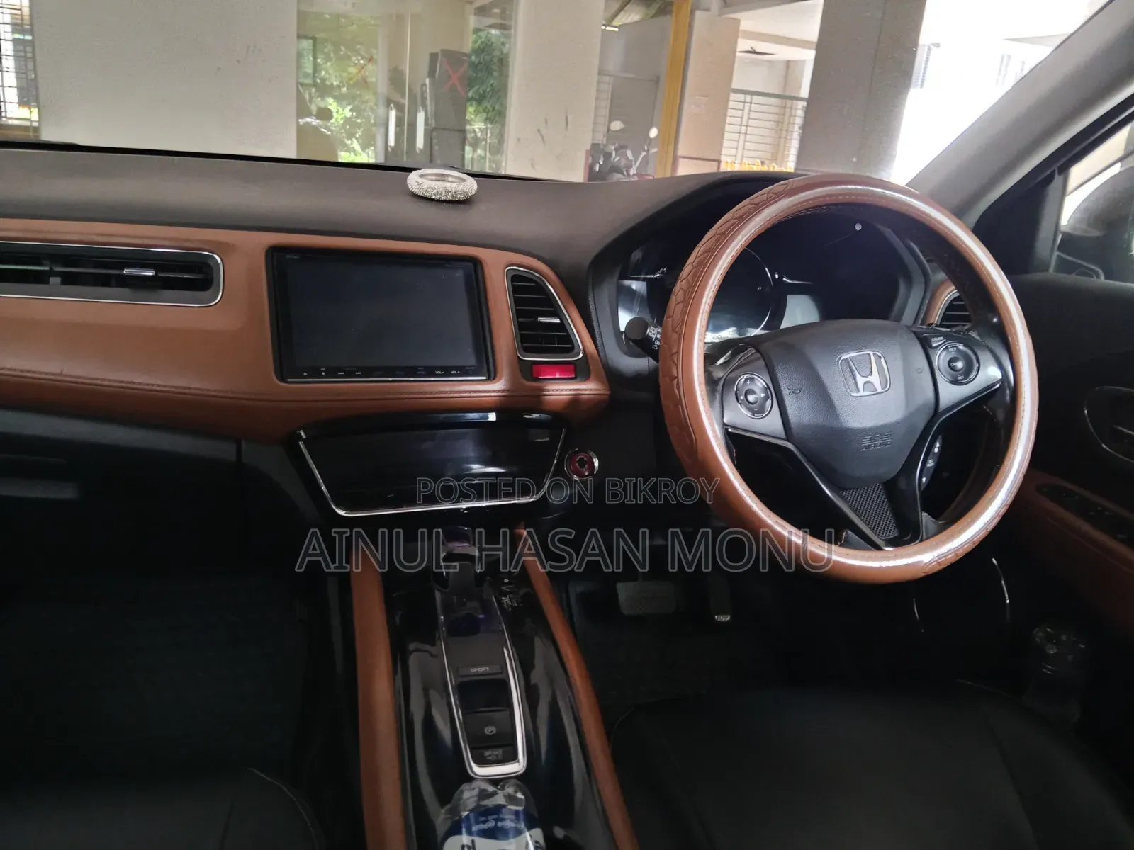Honda Vezel 1.5 2WD 2015 Maroon