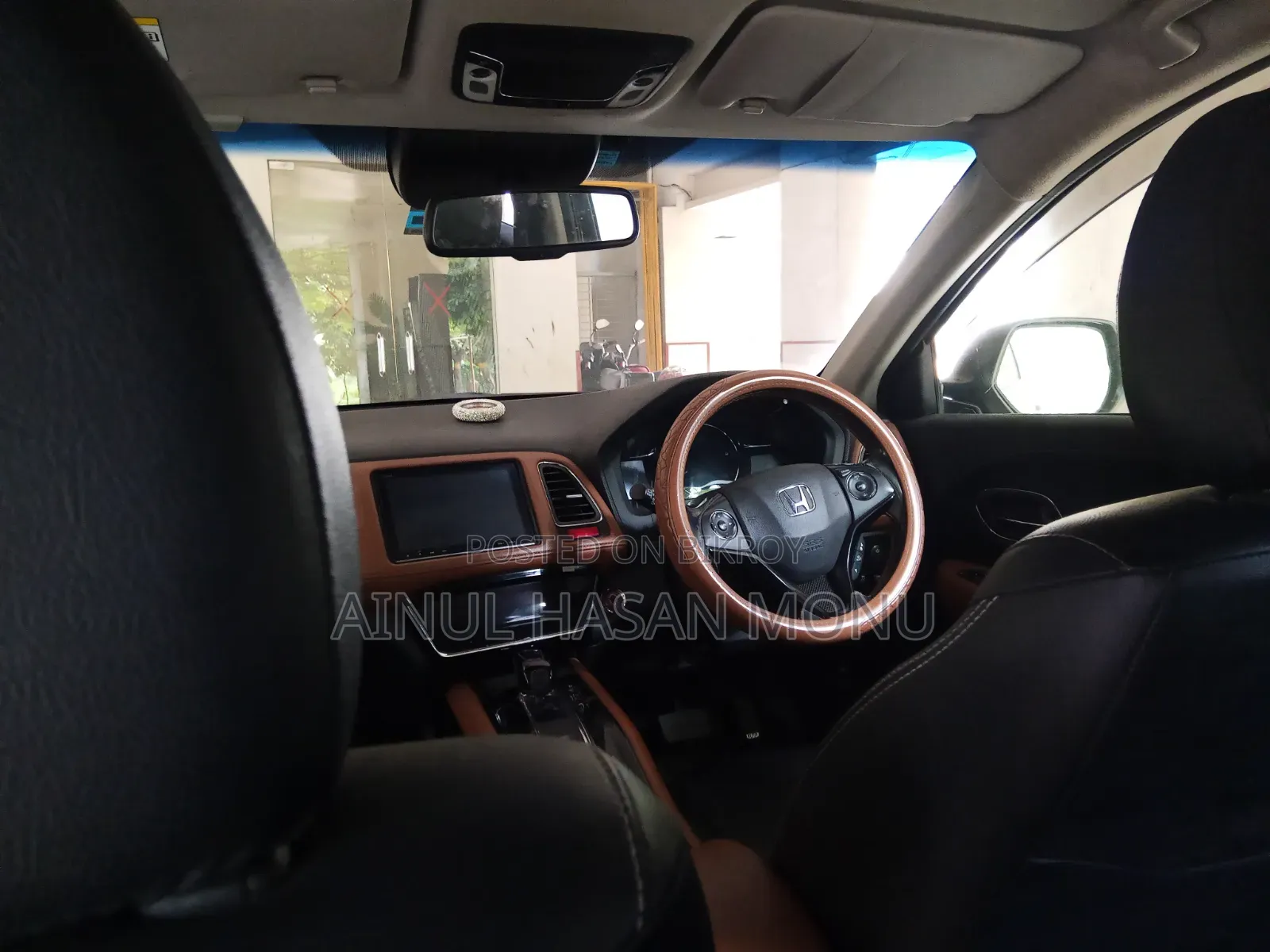 Honda Vezel 1.5 2WD 2015 Maroon