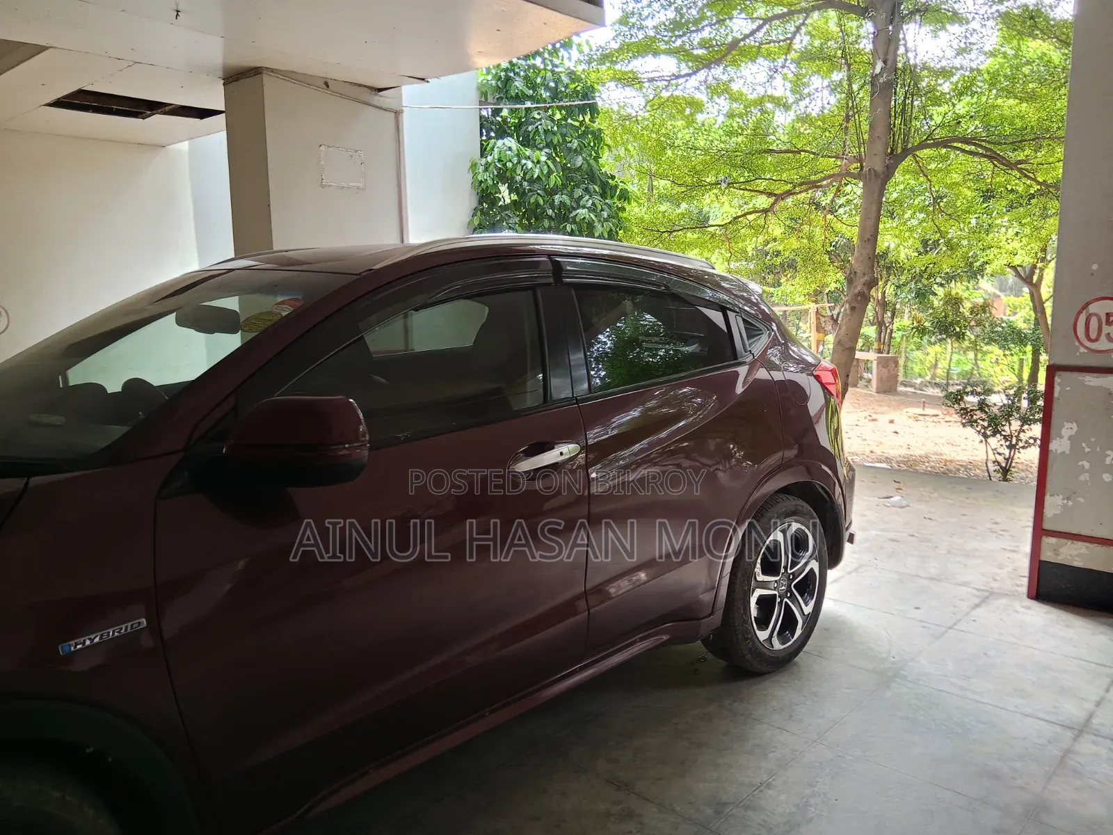 Honda Vezel 1.5 2WD 2015 Maroon