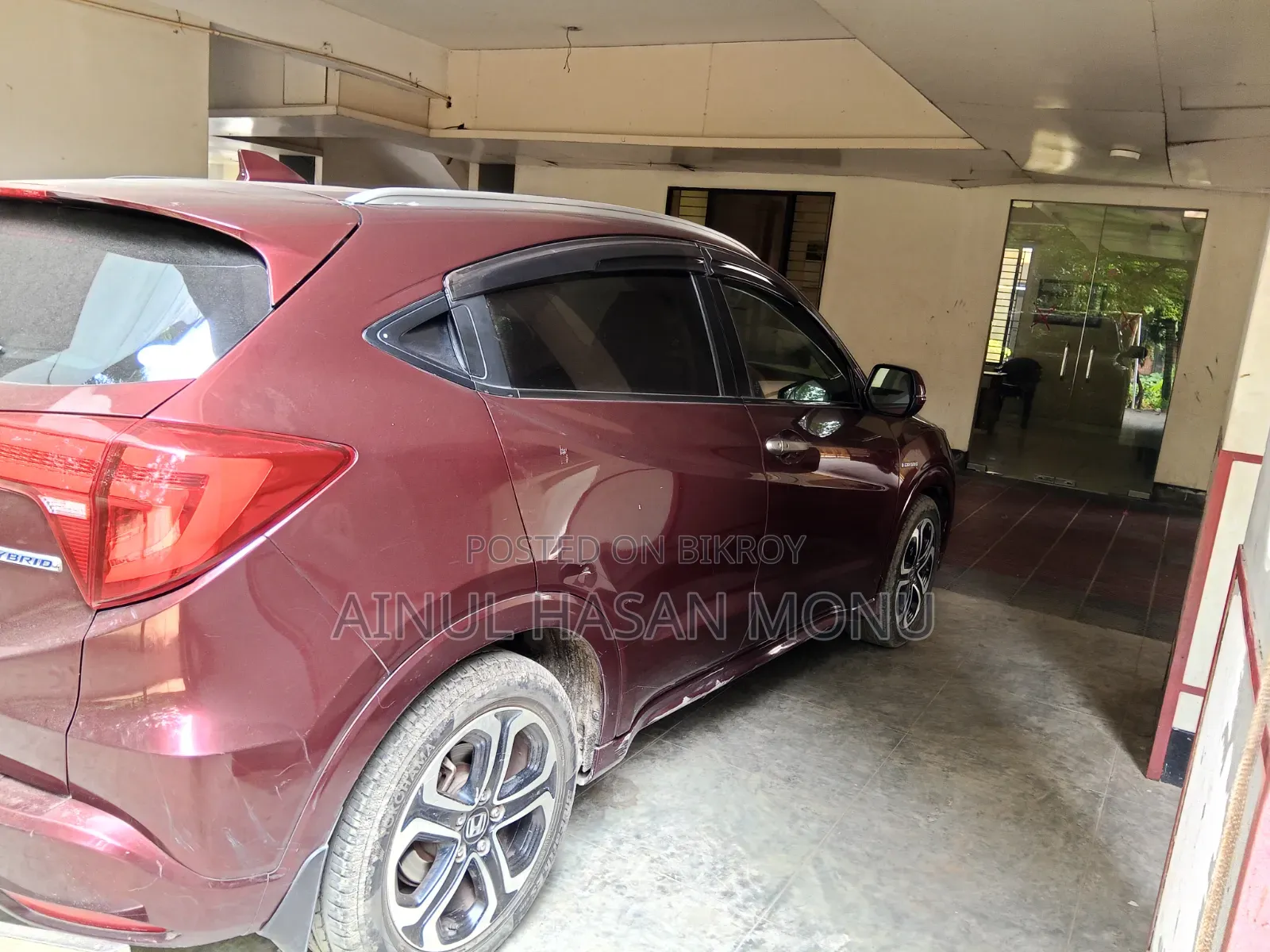 Honda Vezel 1.5 2WD 2015 Maroon