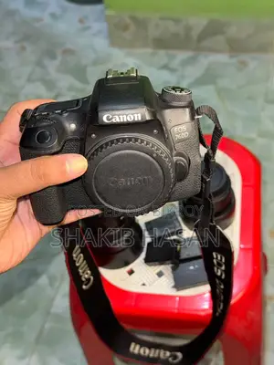 Canon 760D Camera for Sale | Good Condition