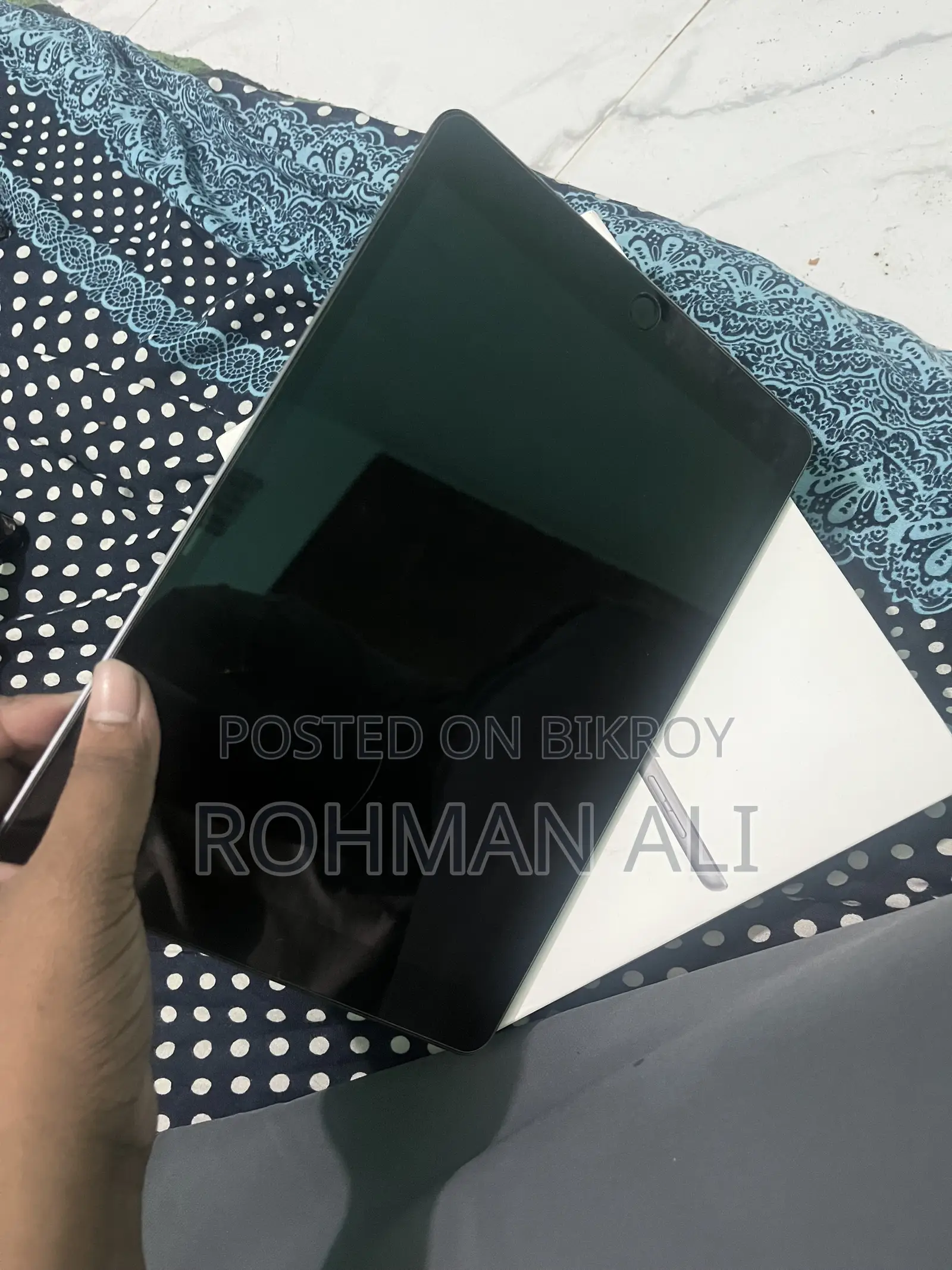 Apple 64 GB Black