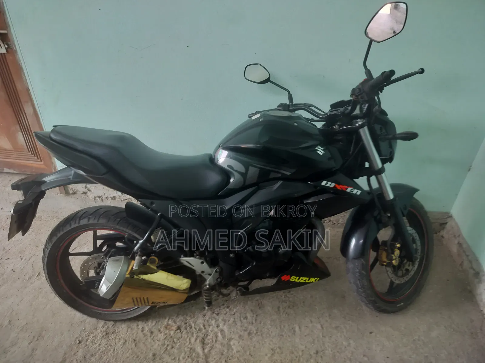 নিউ সুজুকি জিক্সার ২৫০ ২০১৯ ব্ল্যাক