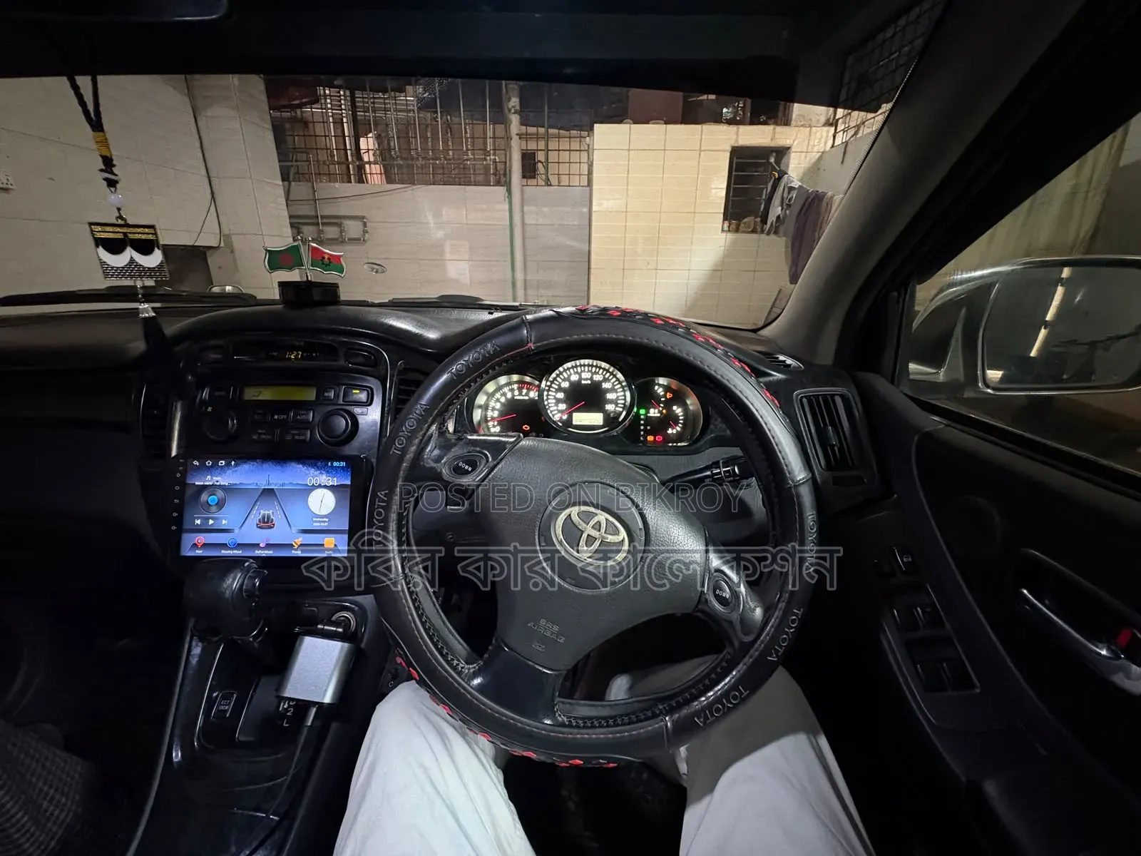 Toyota Kluger 2002 Silver