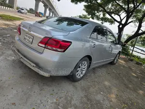 Toyota Premio 2016 Silver