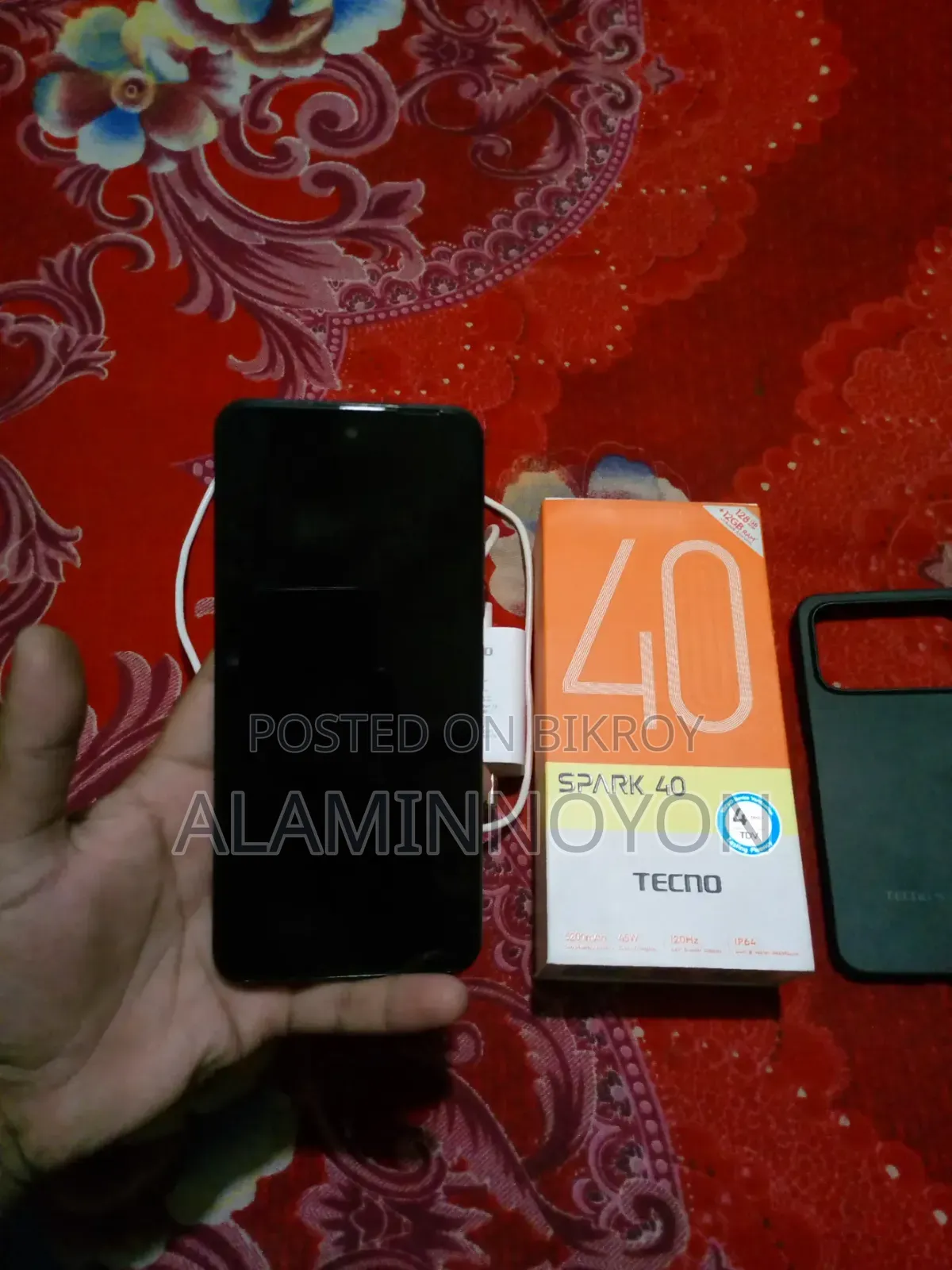 টেকনো স্পার্ক ৪০ ১২৮ জিবি ব্ল্যাক