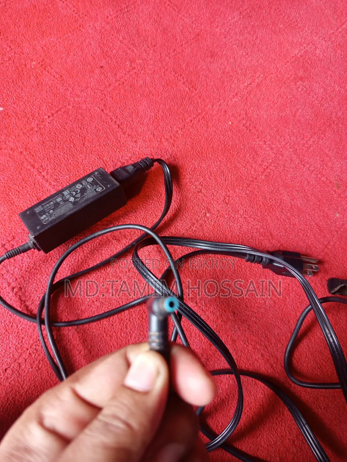 HP 65 Watt and 45 Watt Original Charger Sale