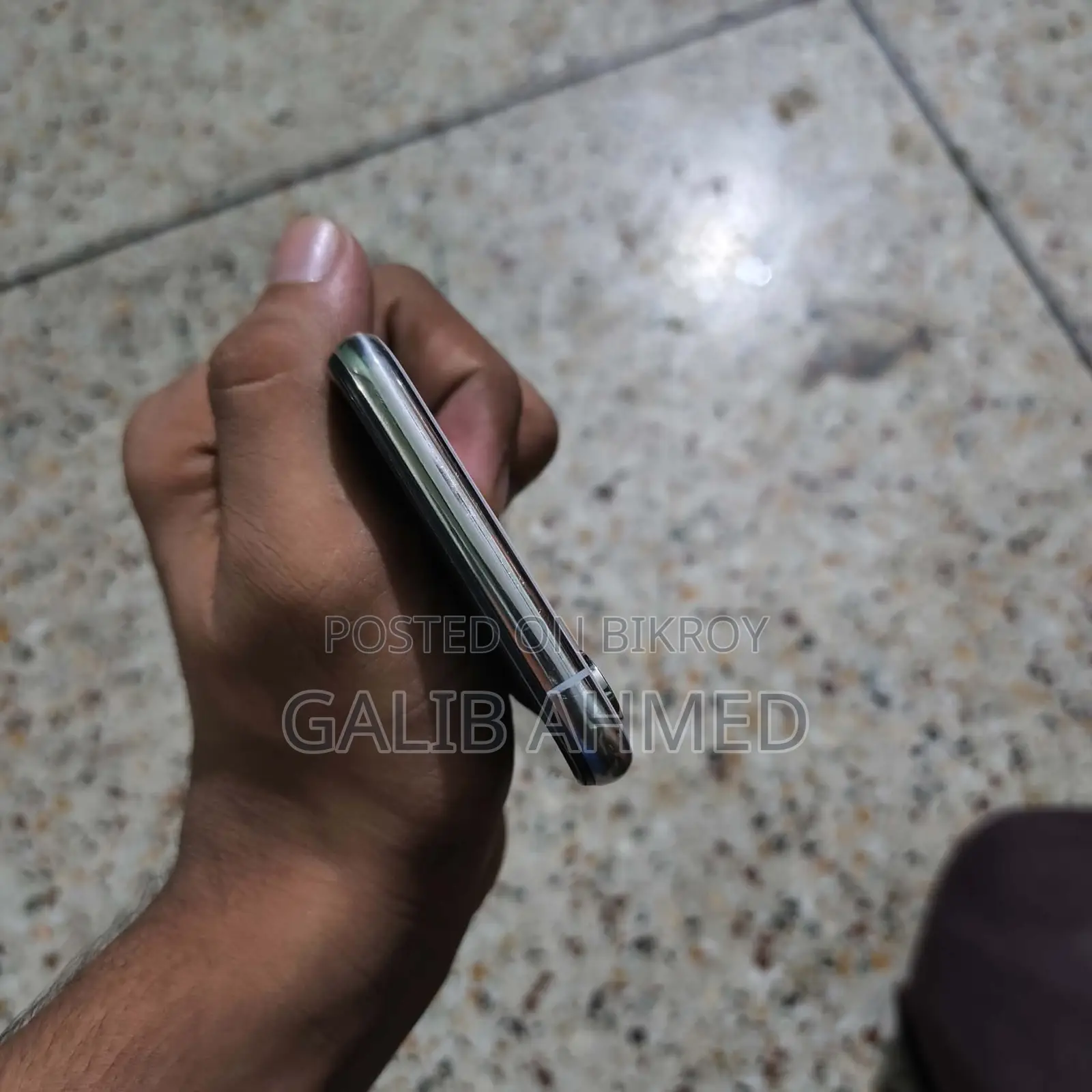 অ্যাপল আইফোন এক্সএস ৬৪ জিবি হোয়াইট