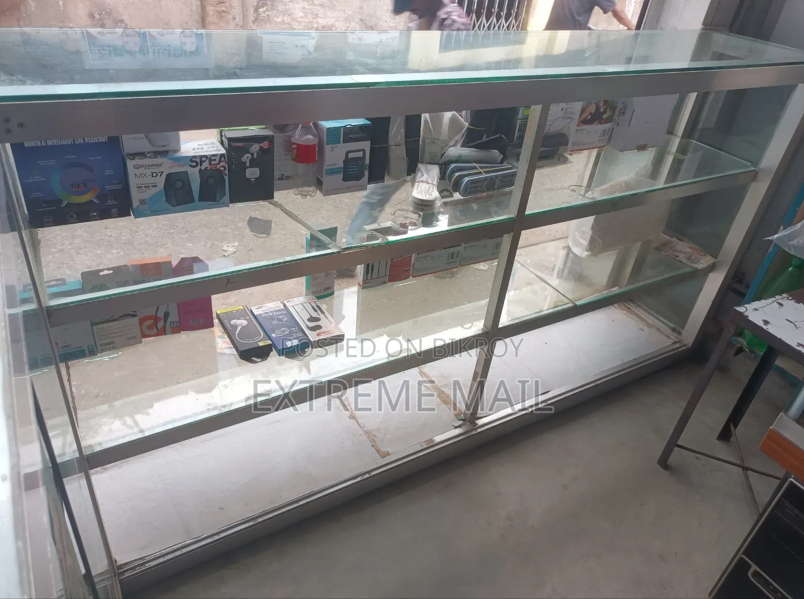 Thai Glass Showcases for Shop