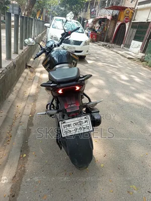 Hero Xtreme 160R 4V 2025 Gold