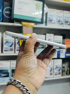 স্যামসাং গ্যালাক্সি এস২৩ এফই ১২৮ জিবি গোলাপি