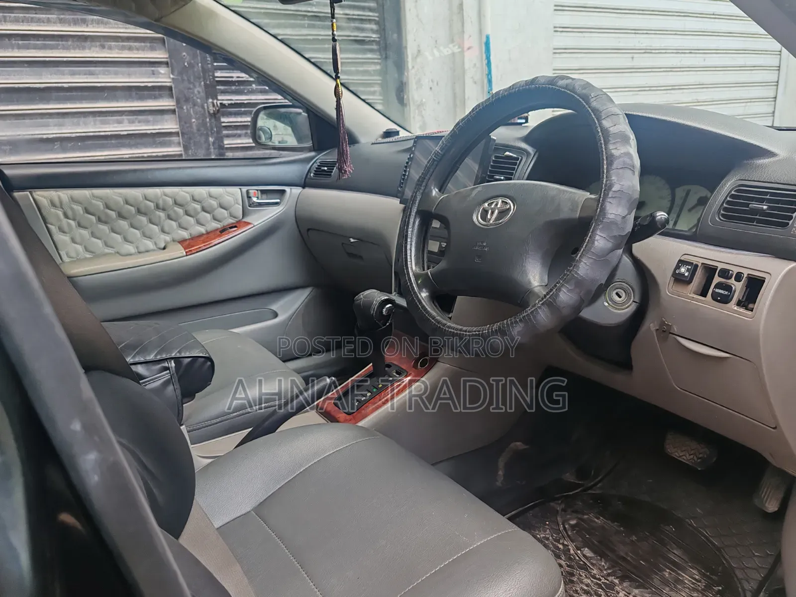 Toyota Corolla 2001 Black