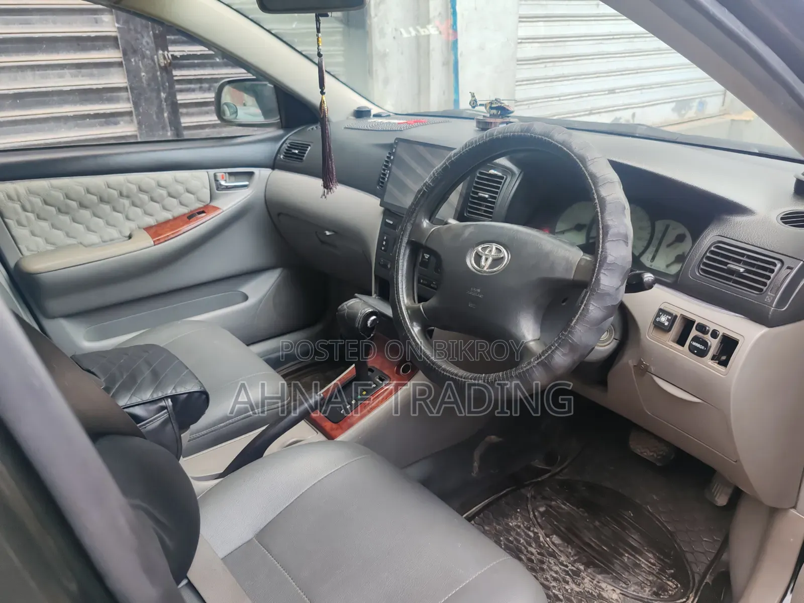 Toyota Corolla 2001 Black