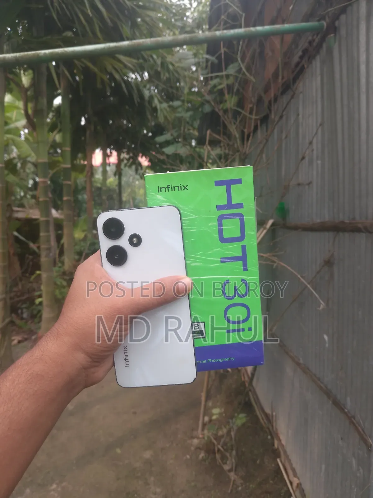 ইনফিনিক্স হট ৩০আই ১২৮ জিবি হোয়াইট