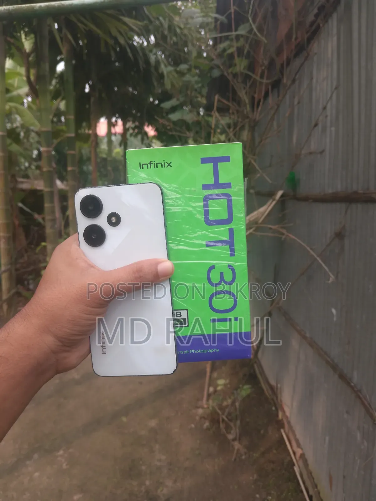 ইনফিনিক্স হট ৩০আই ১২৮ জিবি হোয়াইট