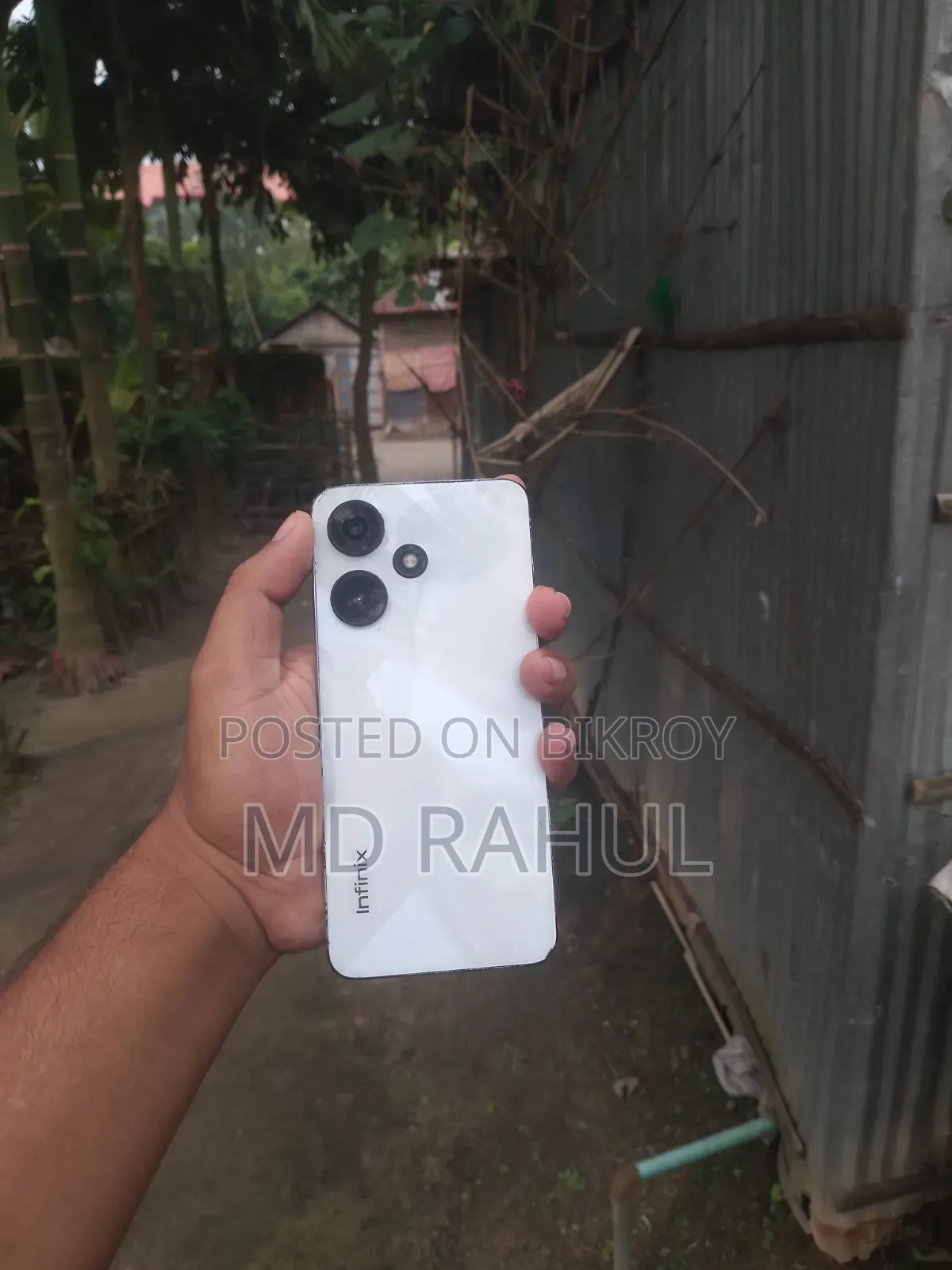 ইনফিনিক্স হট ৩০আই ১২৮ জিবি হোয়াইট