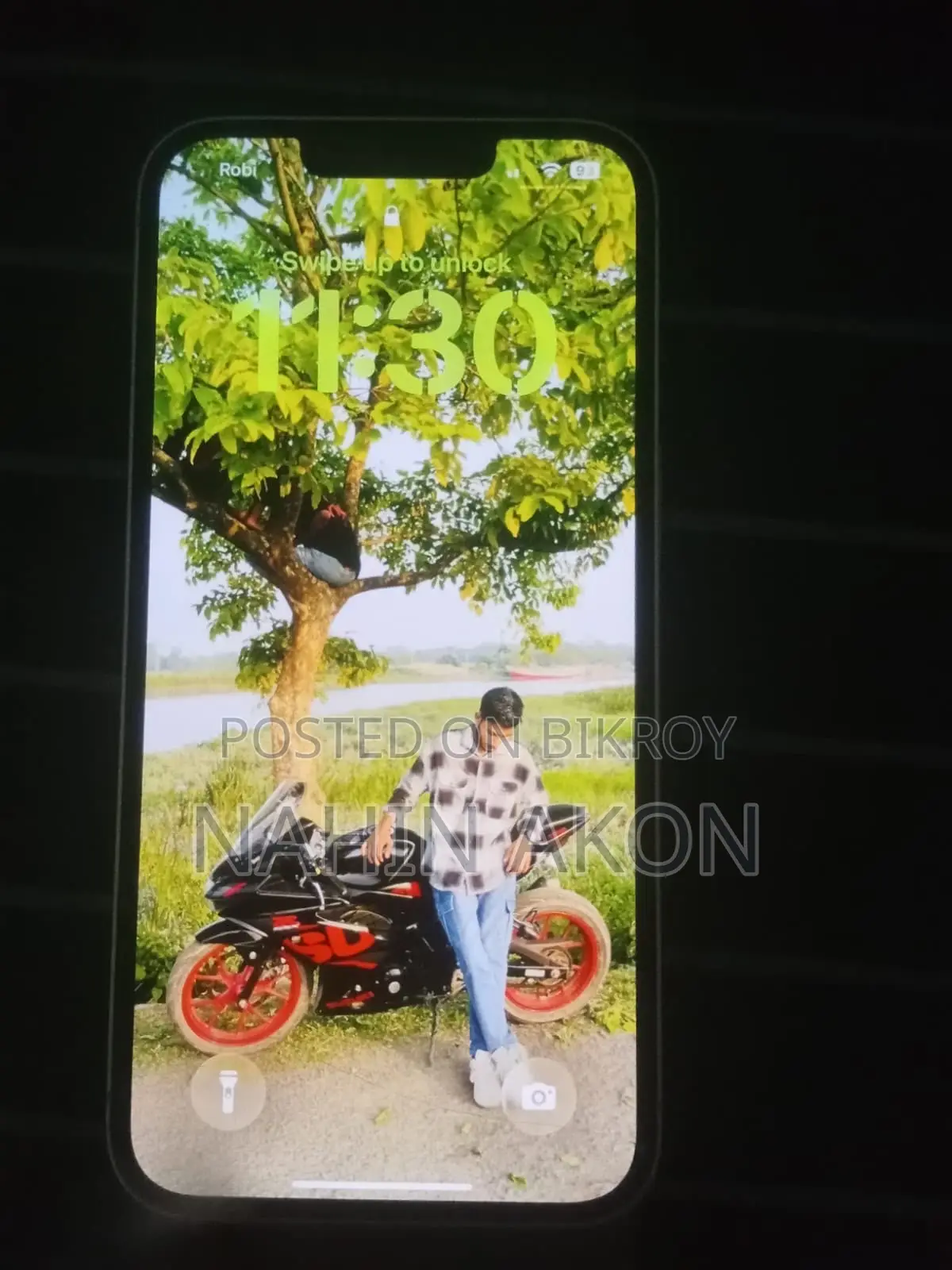 অ্যাপল আইফোন ১৩ ১২৮ জিবি হোয়াইট