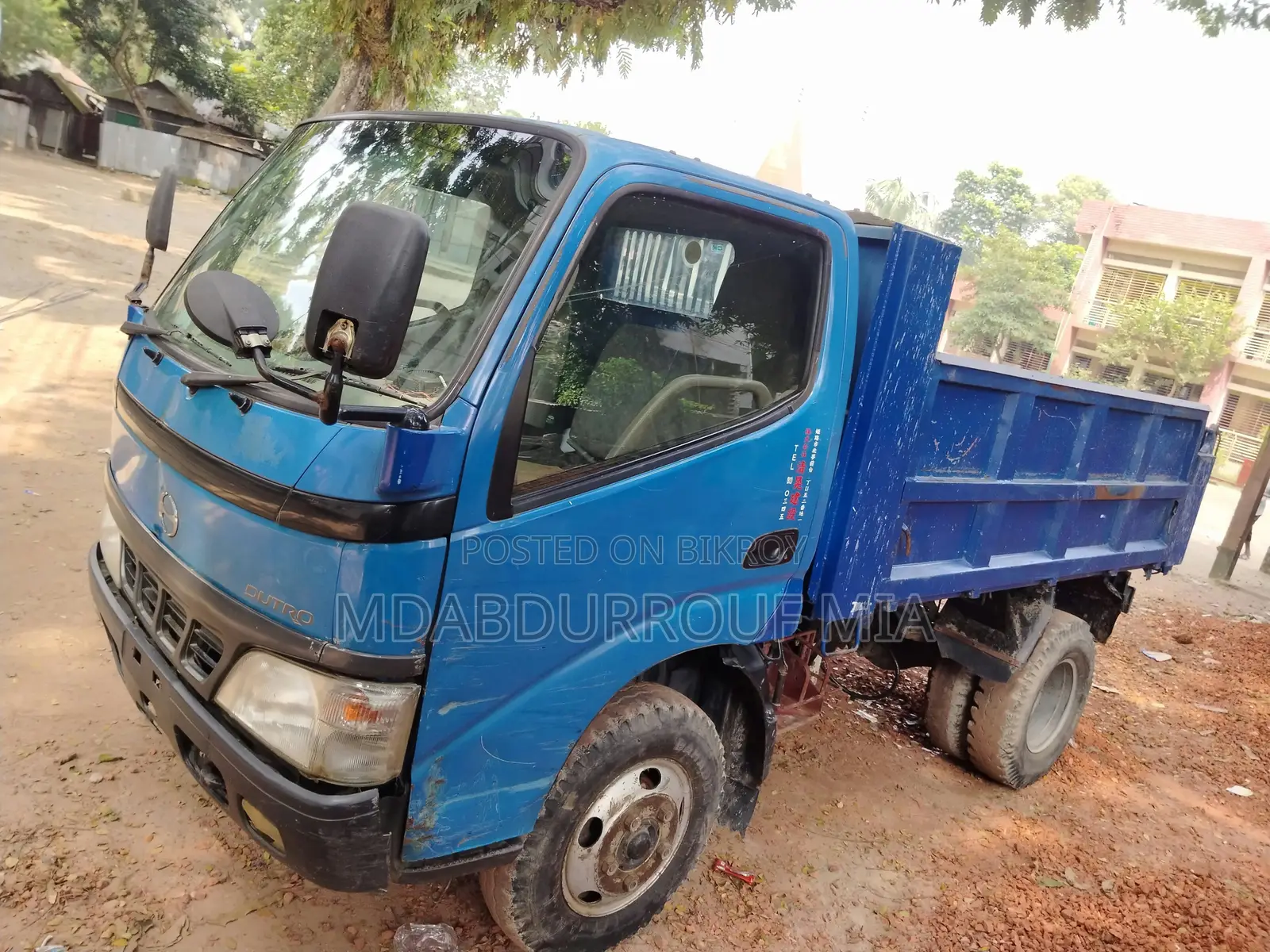 Dumptruck 2005 Model Vehicle Urgent Sale