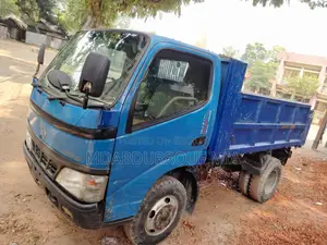 Dumptruck 2005 Model Vehicle Urgent Sale