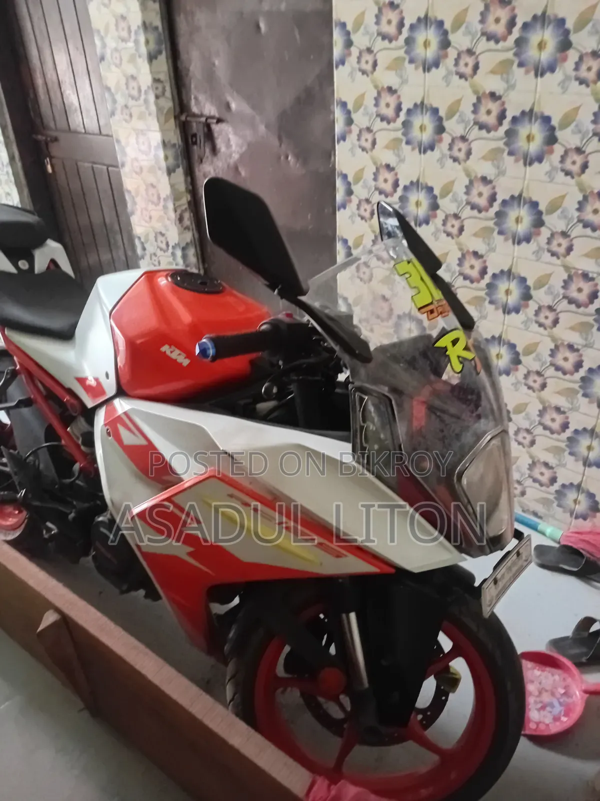 KTM RC 125 2025 Red