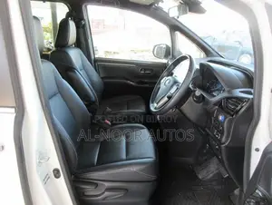 Toyota Esquire 2021 Pearl