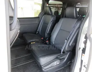 Toyota Esquire 2021 Pearl