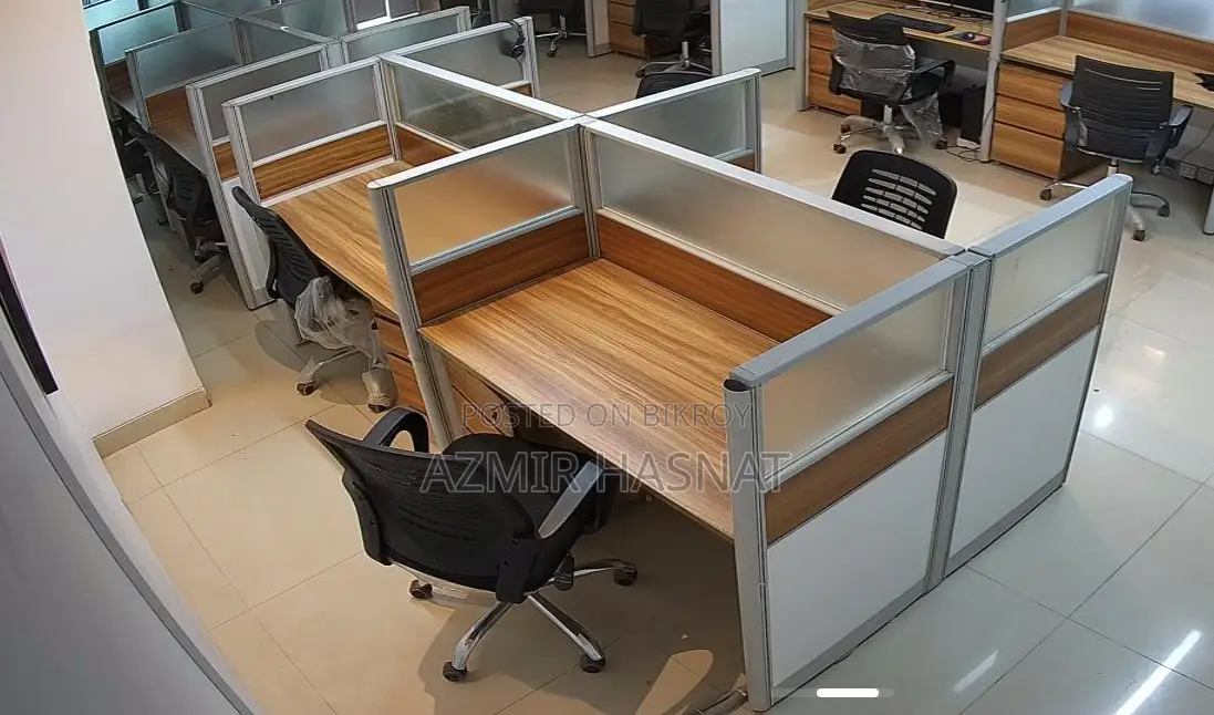 28 Office Workstations, Aluminum Frame, Good as New | Gulshan 1, Dhaka