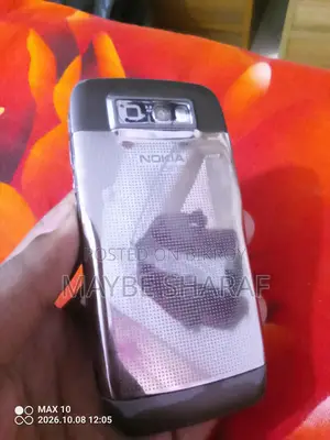 নোকিয়া ই৭১ গ্রে
