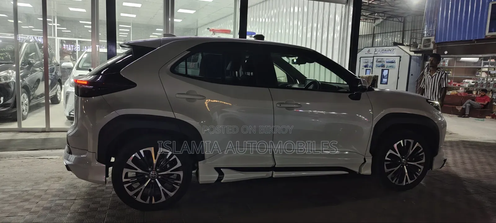 Toyota Yaris 2021 Pearl