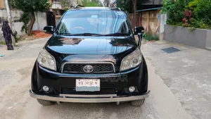 Toyota Rush 1.5 Rear-Wheel Drive 2006 Black