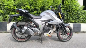 Suzuki Gixxer 2022 Silver