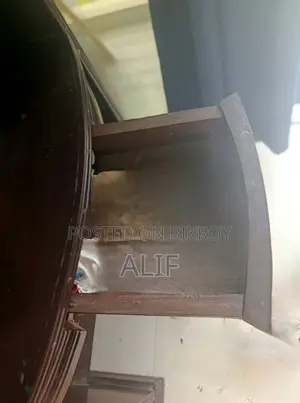 উডেন ড্রেসিং টেবিল