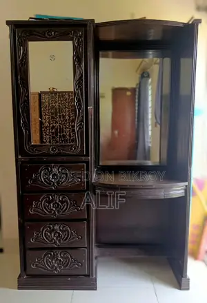 উডেন ড্রেসিং টেবিল