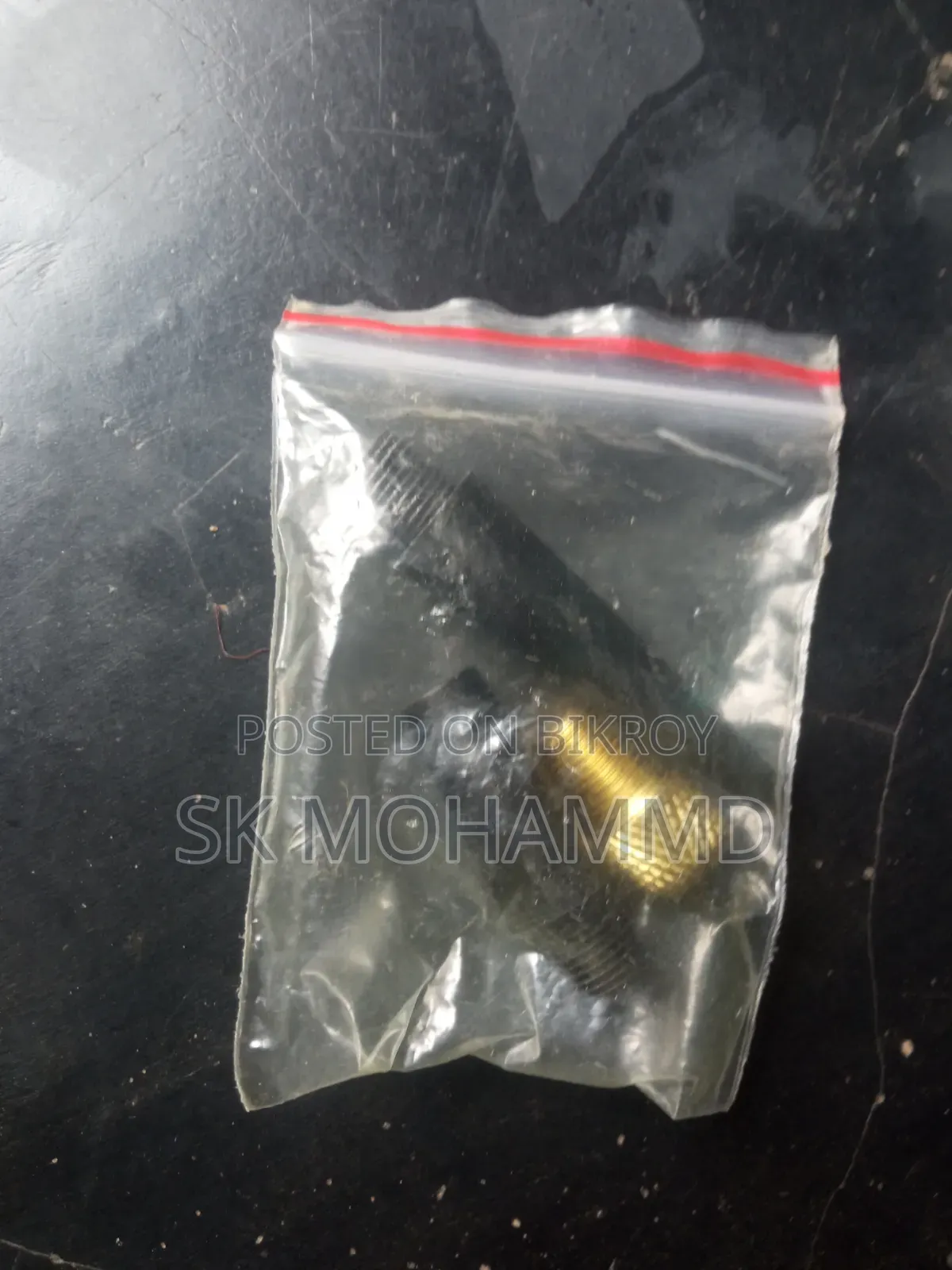গাড়ির ডিজিটাল পোর্টেবল এয়ার পাম্প বিক্রি করা হবে।